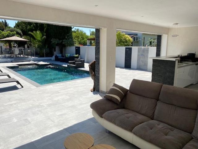 La Desiree'Ade Villa รอกเกอบรูน-ซูร์-อาร์ฌ็องส์ ภายนอก รูปภาพ